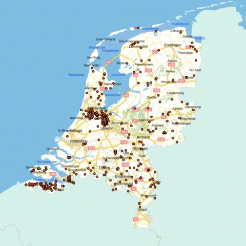 Locaties van de 5.000 toegevoegde geochemische sedimentanalyses. Locaties van de 5.000 toegevoegde geochemische sedimentanalyses.